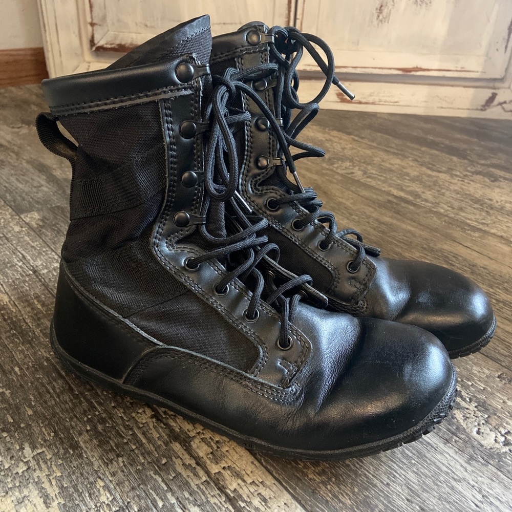 Belleville Tactical Research TR102 Minimalist Boot Black Size 9.5R Vibram Soles